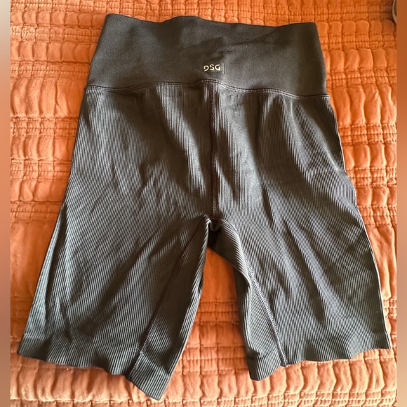 DSG Women's Charcoal Bike Shorts - Picture 1 of 3